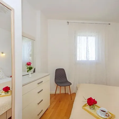 Apartment Sun Split
